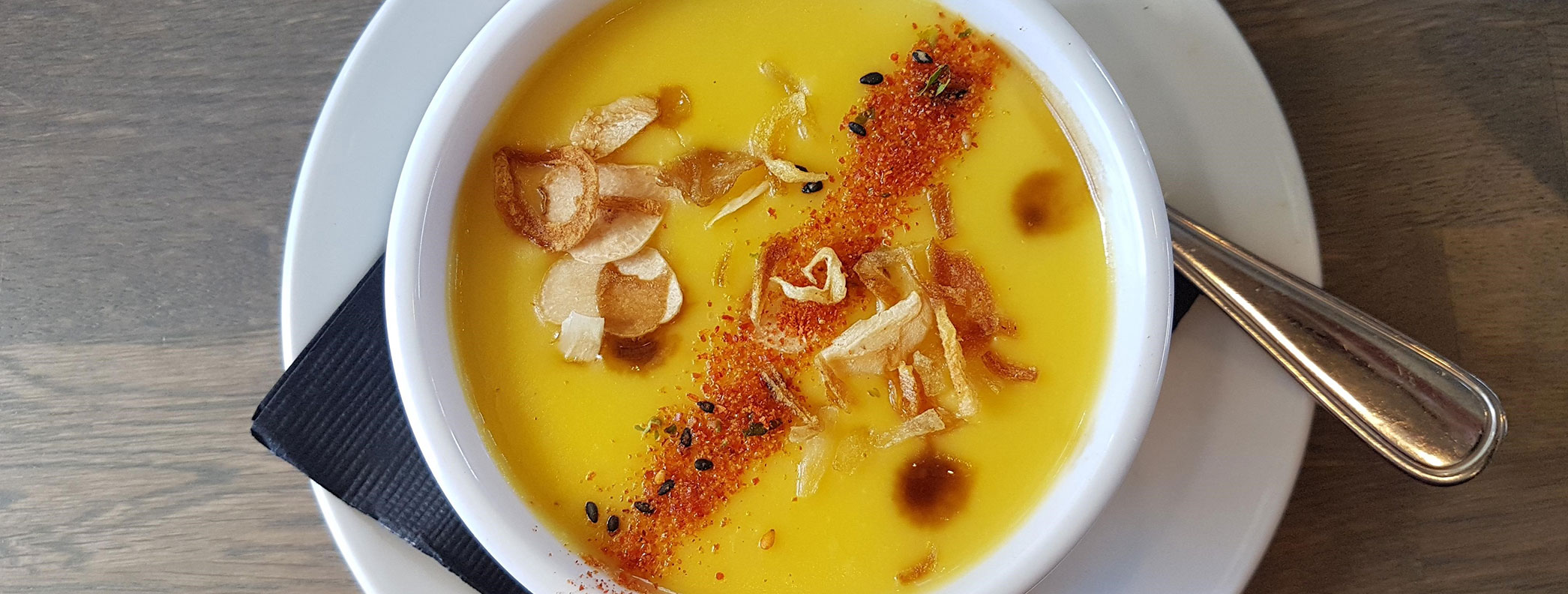 Canyon Bar & Grill at Gallagher's Canyon, Kelowna Restaurant & Golf Course Dining, Okanagan